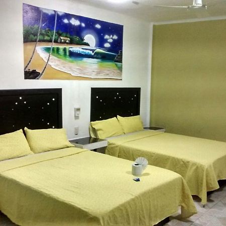 Hotel Arturo'S Zihuatanejo Extérieur photo