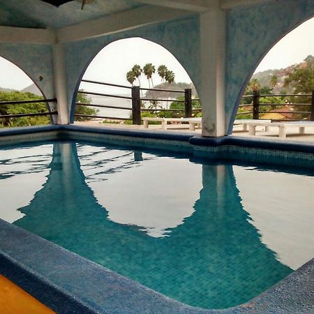 Hotel Arturo'S Zihuatanejo Extérieur photo