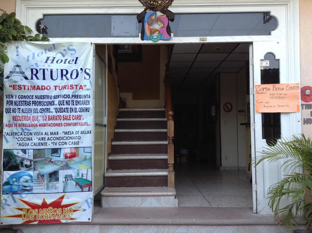 Hotel Arturo'S Zihuatanejo Extérieur photo
